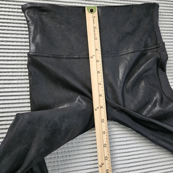 Spanx Legging Womens M Black Faux Leather High-Waisted Compression Waistband - Picture 10 of 12